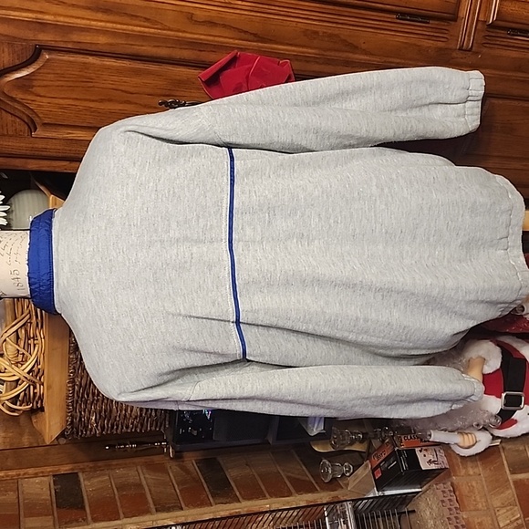 🌺5/$8 Blue & Gray Reversable Jacket B3 - Picture 4 of 6